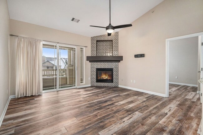 Photo - Updated 2 Bed 2 Bath Condo with One Car Garage in Littleton! Unit 306