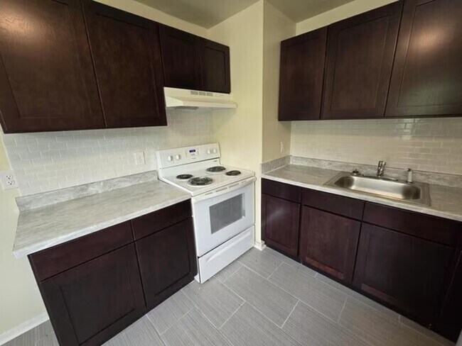 Photo - 3614 Lawson. st