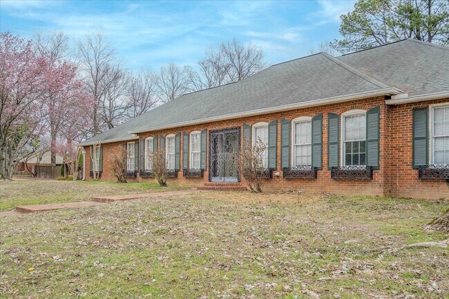 Photo - 356 Perkins Extd