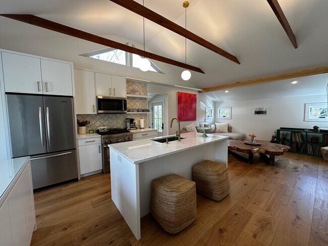 Photo - 51 Stony Hill Rd