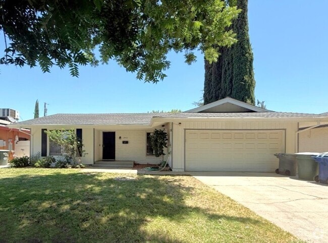 Building Photo - 2972 Bedford Dr Rental