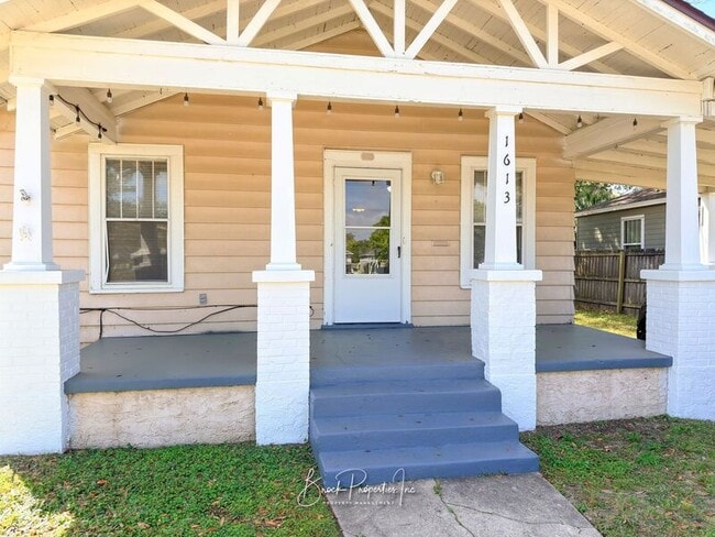 Photo - 1613 E Blount St