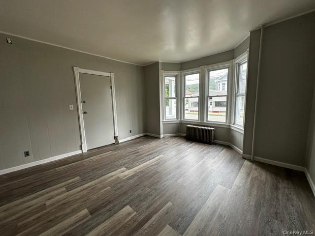 Photo - 184 W Main St