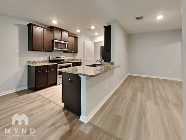 Photo - 8422 Rayburn Rd