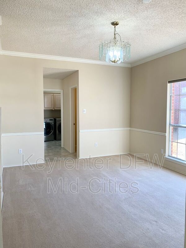 2320 Kittyhawk Dr