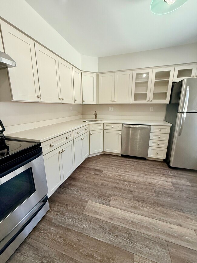 Photo - 135 Village Square Dr