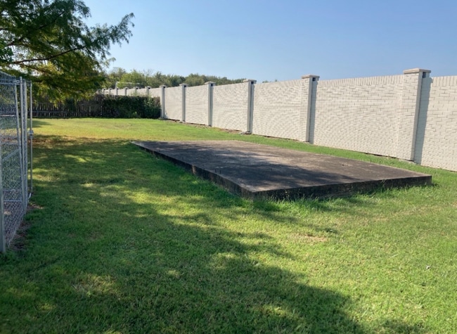 Photo - 1506 Oak Hollow Dr