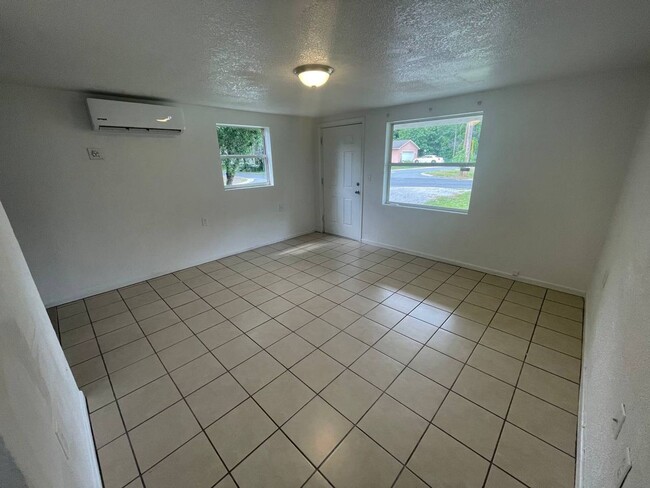 Photo - Elliott St Unit 1