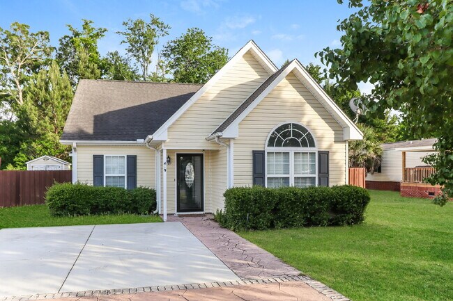 Photo - "Spacious 4-Bed, 3-Bath Haven in Myrtle Beach - Your Perfect Coastal Retreat!"