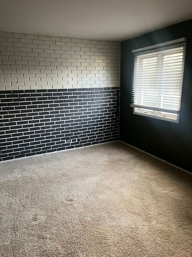 Photo - 1085 Cove Dr