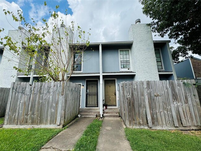 Photo - 9550 Deering Dr Condo Unit 504