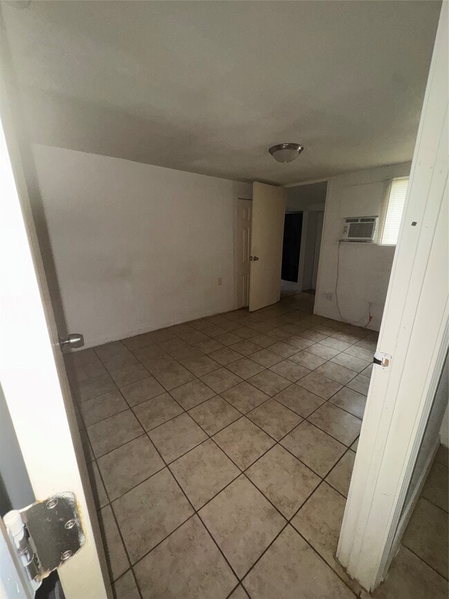 Photo - 2501 Truxillo St Unit B