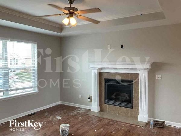 Photo - 408 192nd St