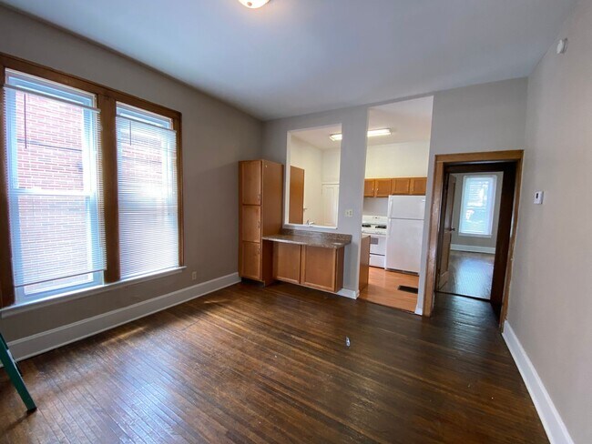 Photo - 66-68-68 E Woodruff Ave Unit 66