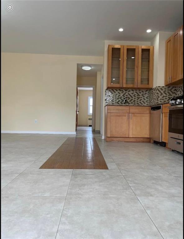 Photo - 2436 E 7th St