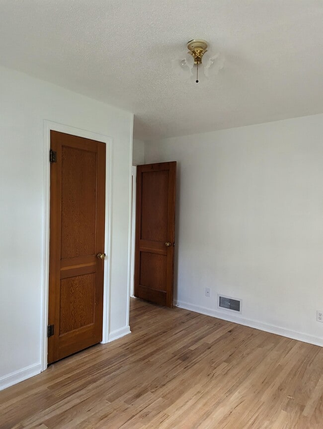 Photo - 3529 Dunn Ave