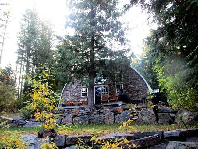 Building Photo - Furnished Home on Spoon Lake