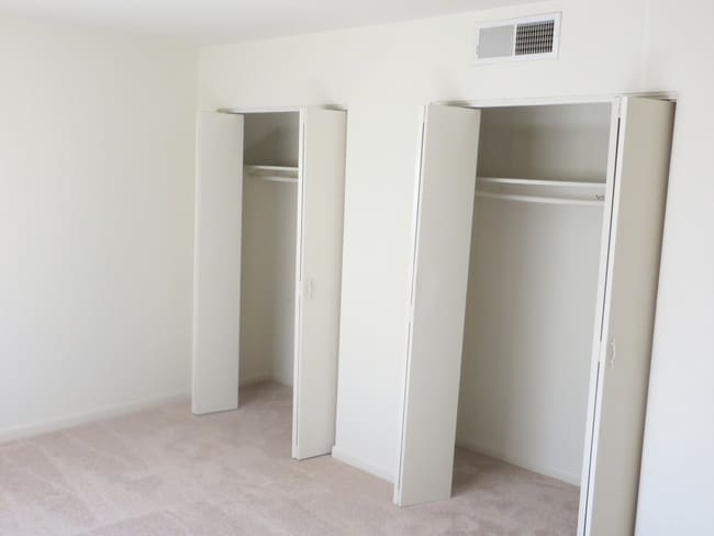 Photo - Carlyn Hill Apartments