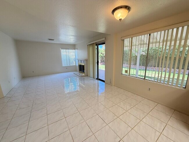 Photo - Carry Over Showing: This property has been shown before and will be rented to the first most qual...
