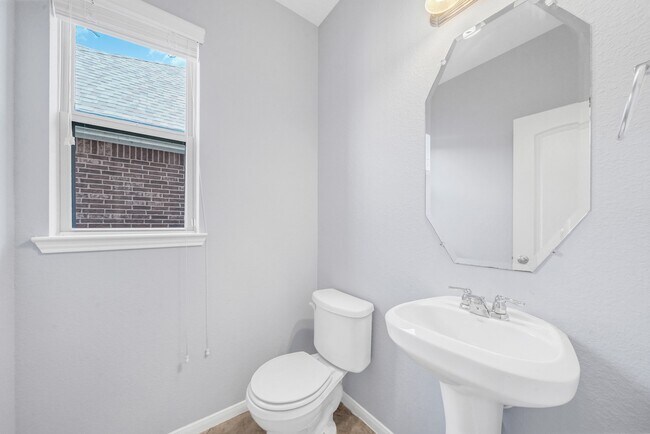 Photo - 20214 Weeping Pine Way