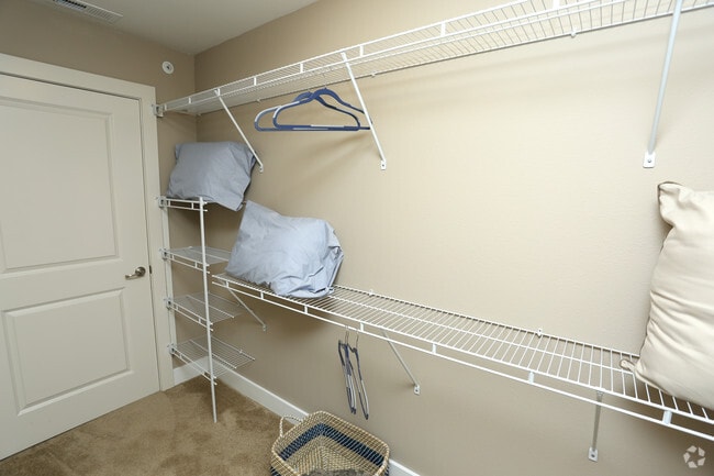 2BR, 2BA - 1,105 SF - Walk In Bedroom