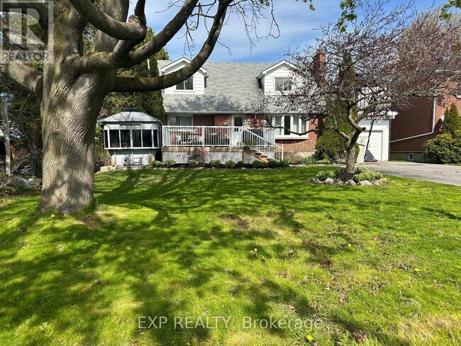 Photo - 130 Tremaine St