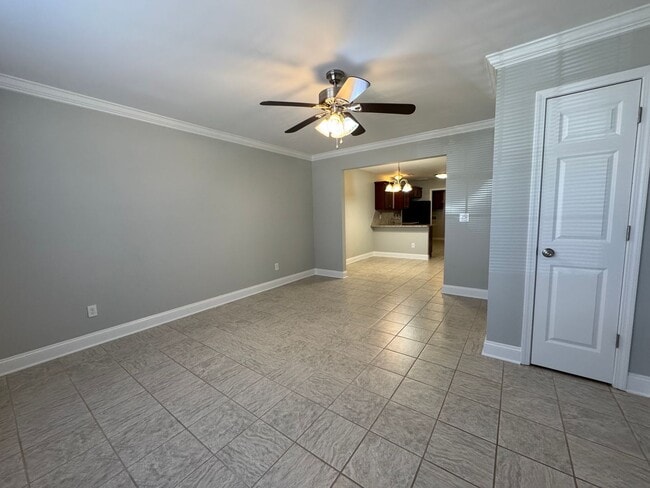 Photo - MOVE-IN READY! **MOVE-IN Special $250 off the 1st full month's rent.**