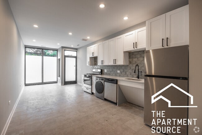 Building Photo - 5422 W Belmont Ave Unit 1 Rental