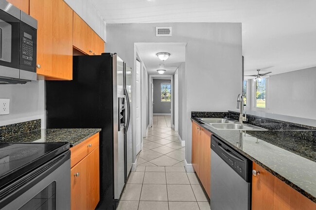 Photo - 2881 N Oakland Forest Dr