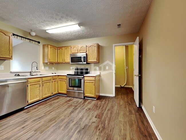 Photo - 72 Shawnee Ct