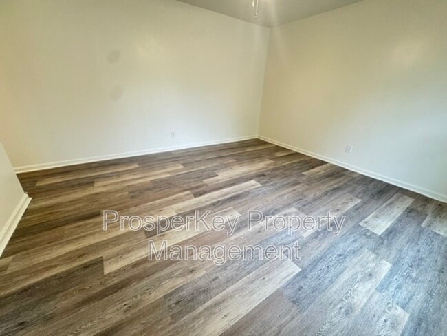 Photo - 5038 Wellborn Dr