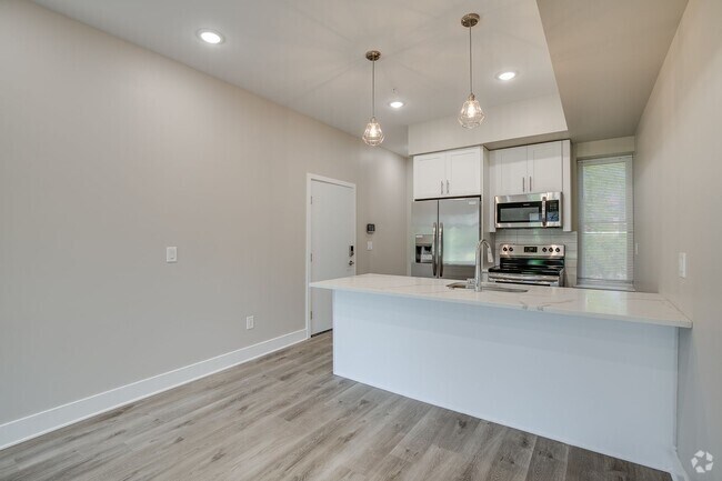Building Photo - 2017 N College Ave Unit 2 Rental