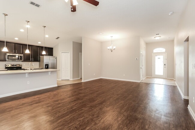 Photo - 11012 Snowbrook Ct