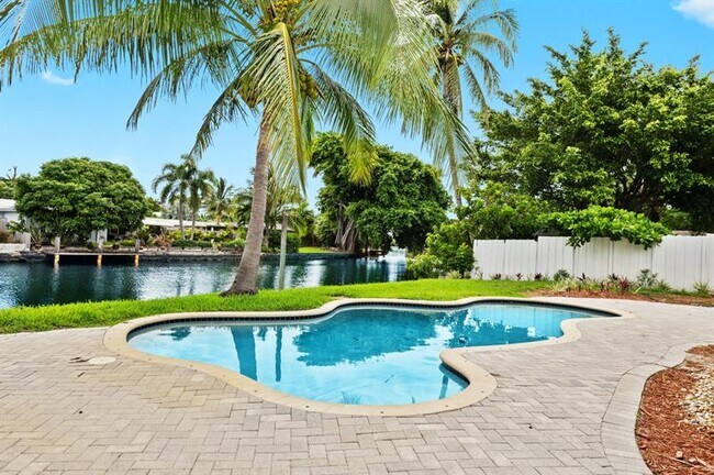 Photo - 121 Almar Dr