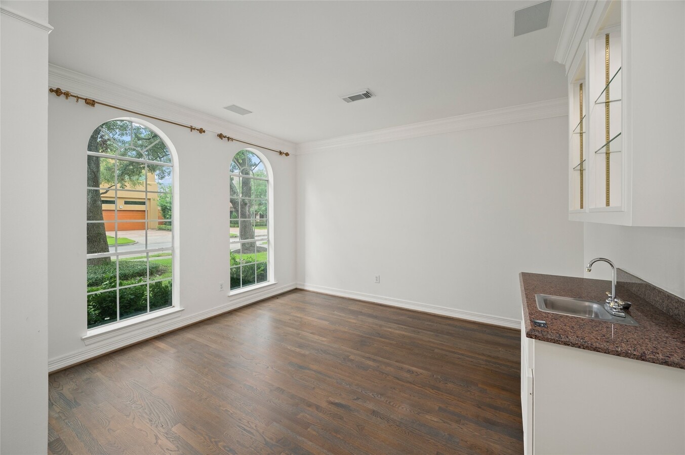 Photo - 4006 Chatham Ln