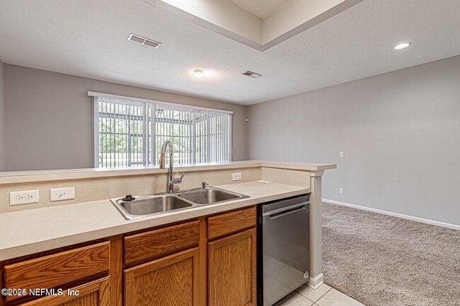 Photo - 5784 Sandstone Way