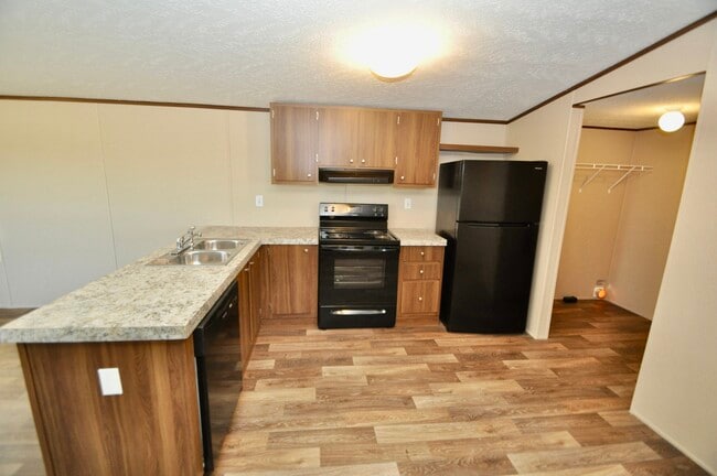 Photo - 25 Road 5608