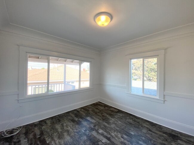 Photo - 654-656 20th St Unit 654