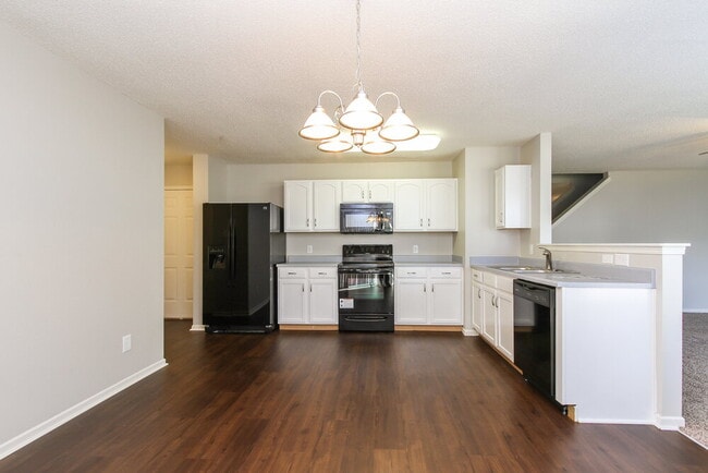 Photo - 10153 Split Rock Way