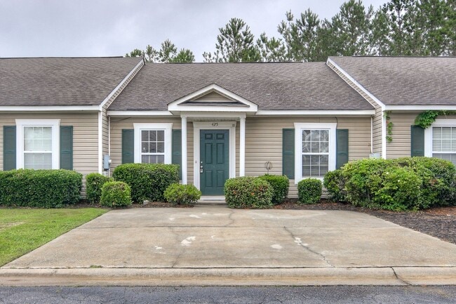 Updated 2 Bedroom 2 Bath Townhouse in Evans - Updated 2 Bedroom 2 Bath Townhouse in Evans
