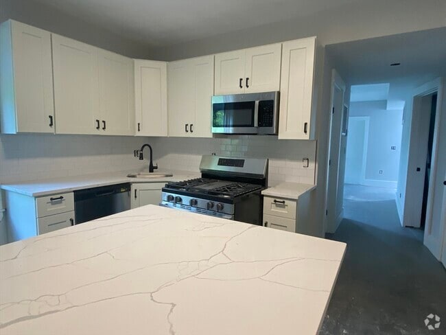 Building Photo - 120 Marginal St Unit 3 Rental