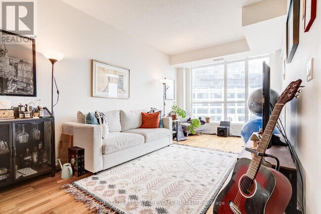 Photo - 628 Fleet St Unité 628