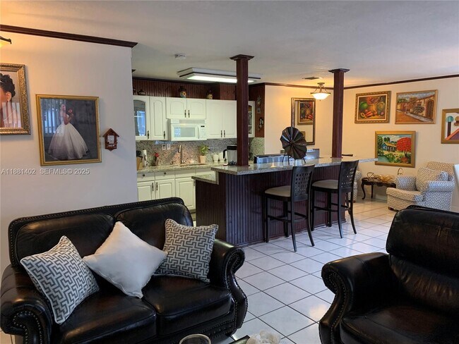 Photo - 6180 SW 42nd Ct