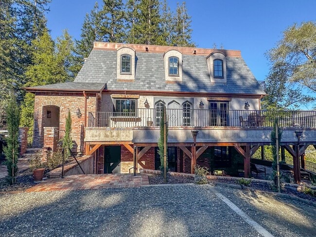 Building Photo - Architecturally Distinct Residence on Private European-Inspired lot