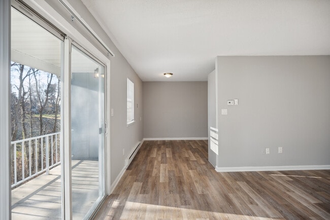 Photo - Hamilton Estates Apartments