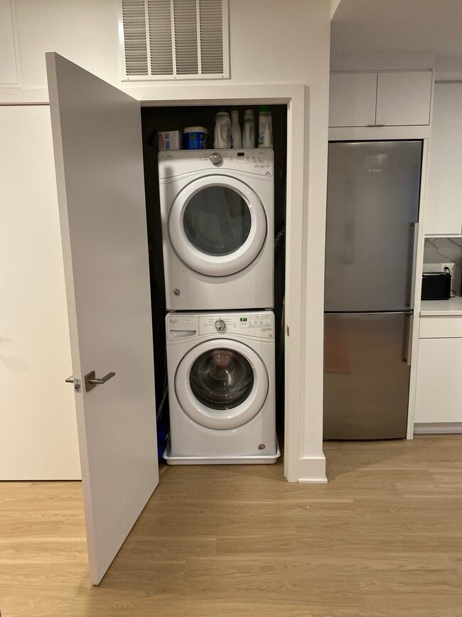 Photo - 1761 P St NW Unidad 202