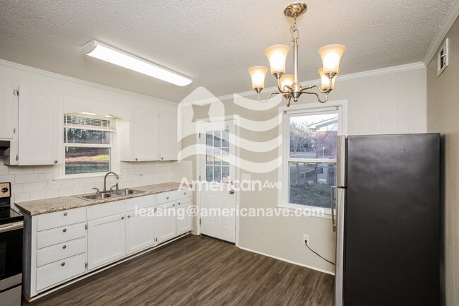 Photo - 4815 Barony Dr