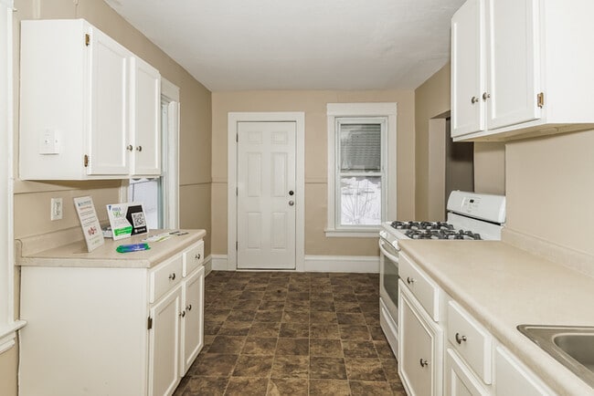 Photo - 4042 Clinton Ave