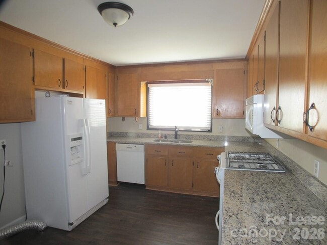 Photo - 6561 Morehead Rd