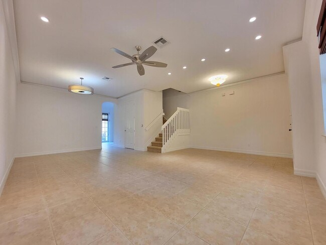 Photo - 142 Ennis Ln